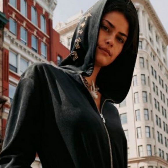 Juicy couture rhinestone hooded velour jumpsuit - Picture 6 of 6